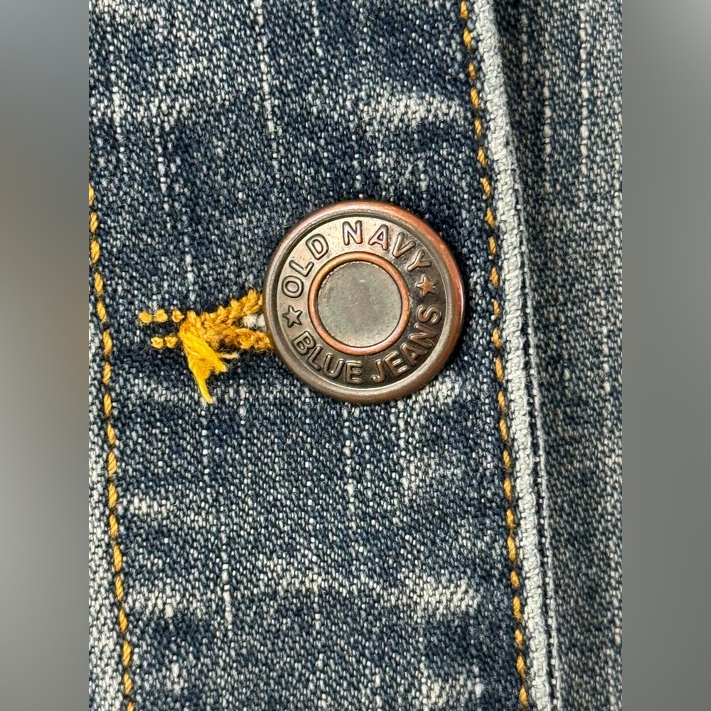 Old Navy Medium Washed Cropped Stretch Denim Trucker's Jacket, Women's Size L - Picture 12 of 13